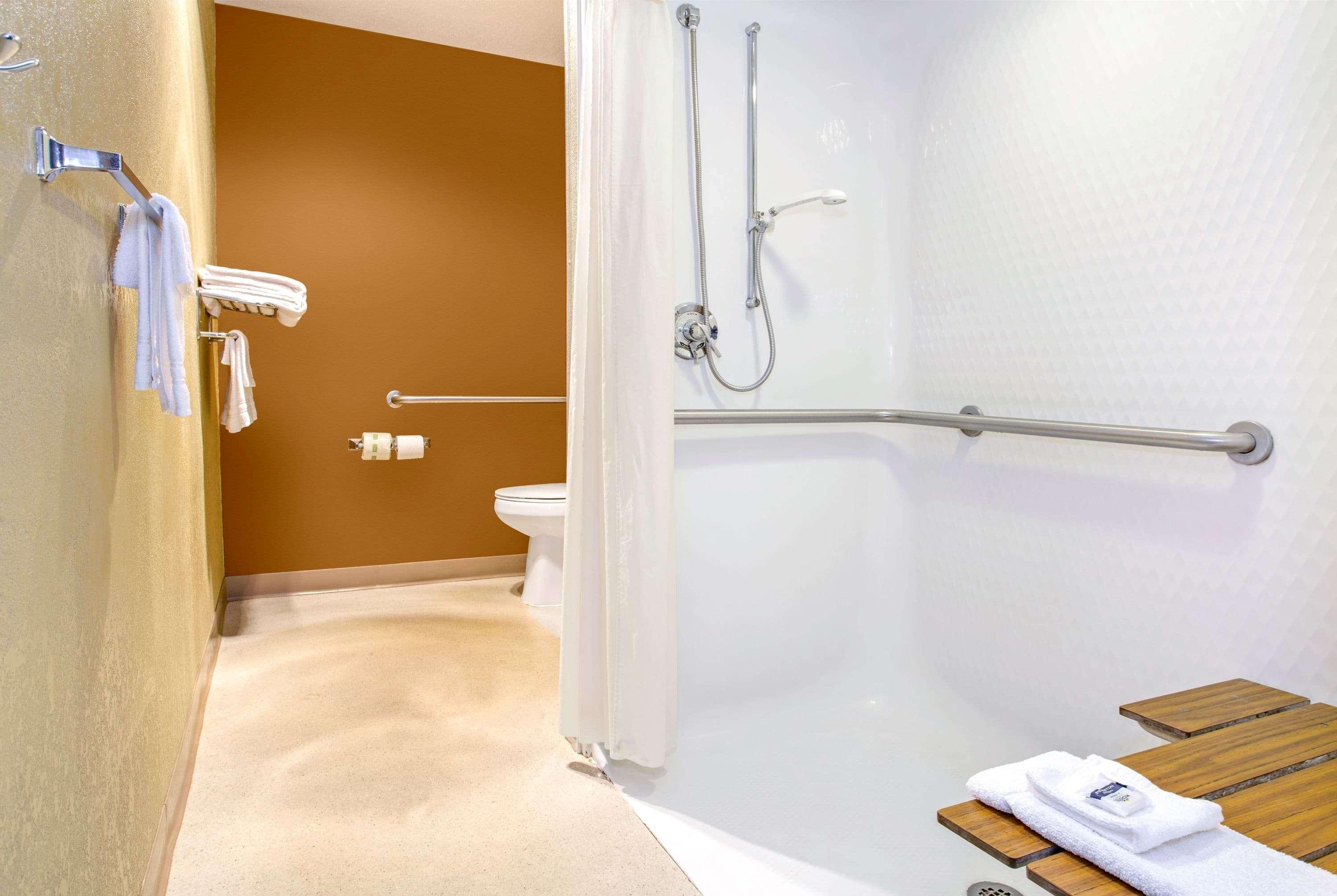 Microtel Inn & Suites By Wyndham Mason Luaran gambar