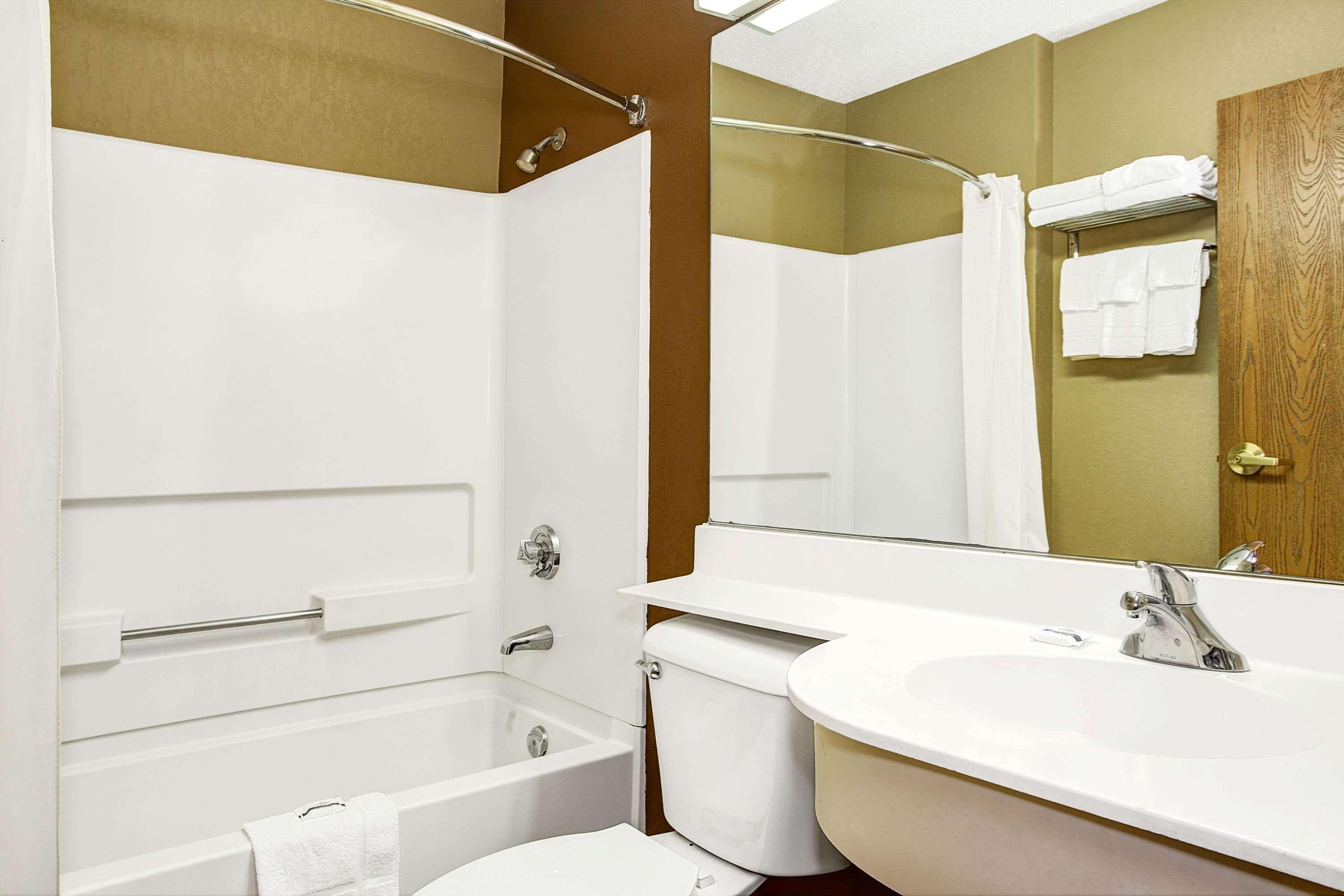 Microtel Inn & Suites By Wyndham Mason Luaran gambar